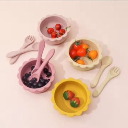 Silicone toddler feeding bowl