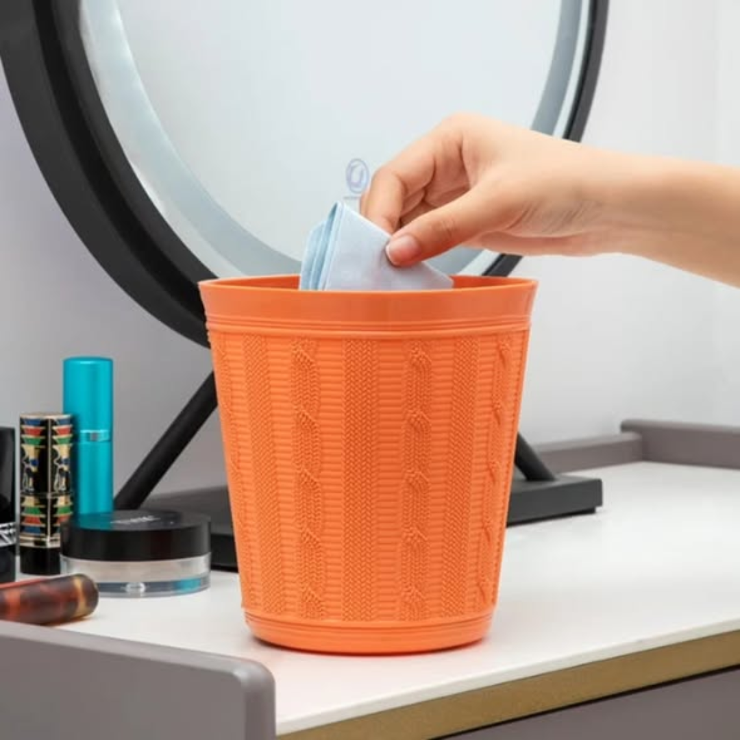 Sweater Round Spoon Holder