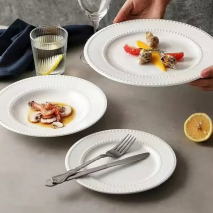 18pc Dotted Dinner Set