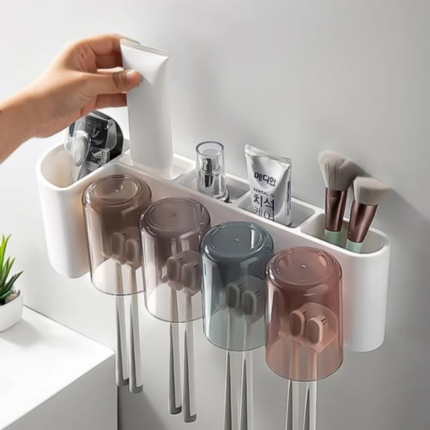 Cute toothbrush holder set
