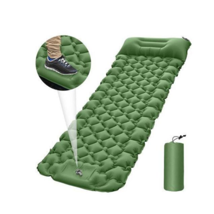 Self inflating sleeping mat