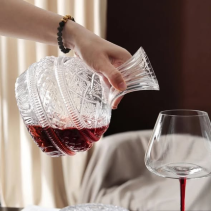 700ml rotating glass wine decanter