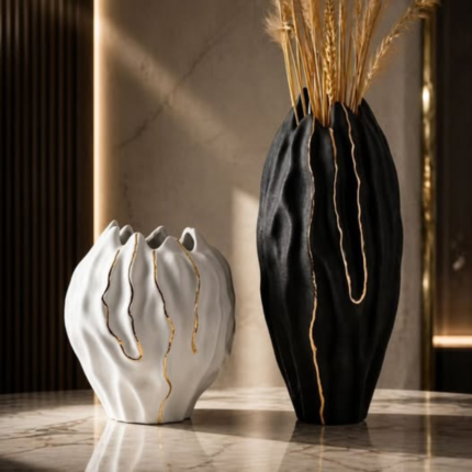2pcs Gold and Black Tall Vase Set