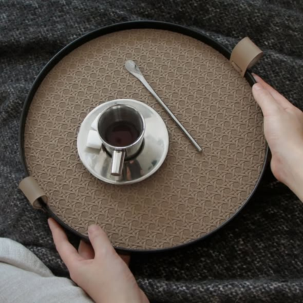 Single Metallic Tray