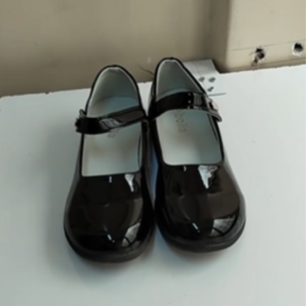Size 38 GIRLS LEATHER BACK TO SCHOOL SHOES